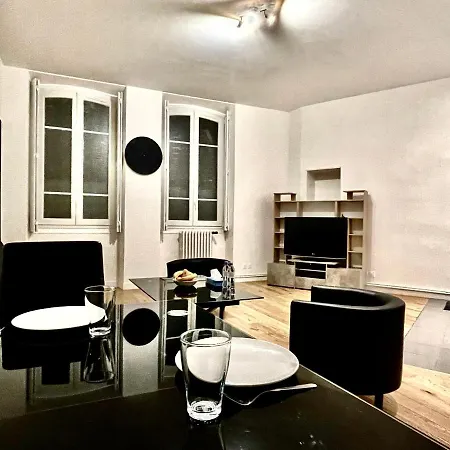 Champs Elysees 3 Apartmán